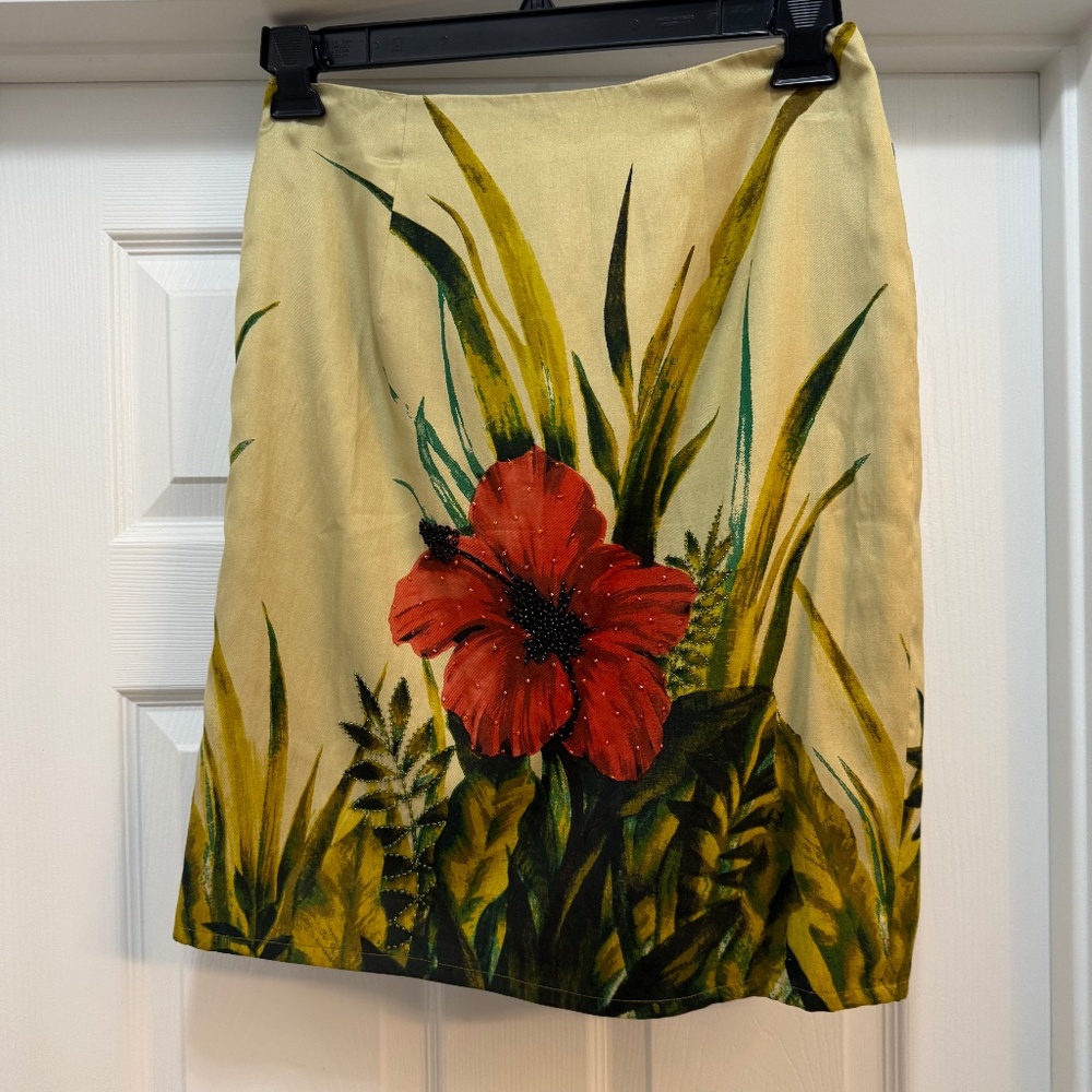 Silk Club Collection Vintage Beaded Silk–Cotton Pencil Skirt – Classic &‎ Chic